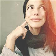 Laureata in Architettura con passione in materia di ARTE, offre lezioni private di storia dell'arte, arte, pittura, disegno tecnico per bambini e adulti a Napoli